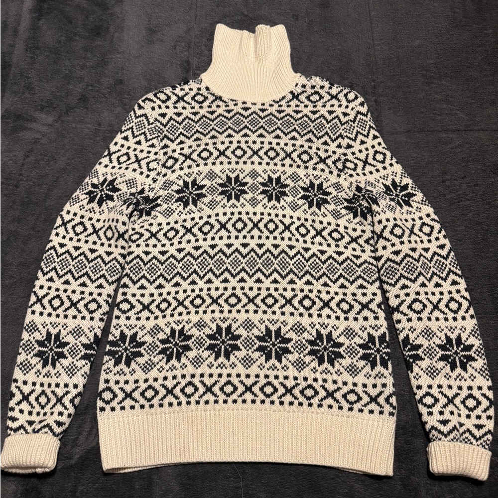 H&M Black and White Turtleneck Sweater with Geometric Patterns - Picture 2 of 3